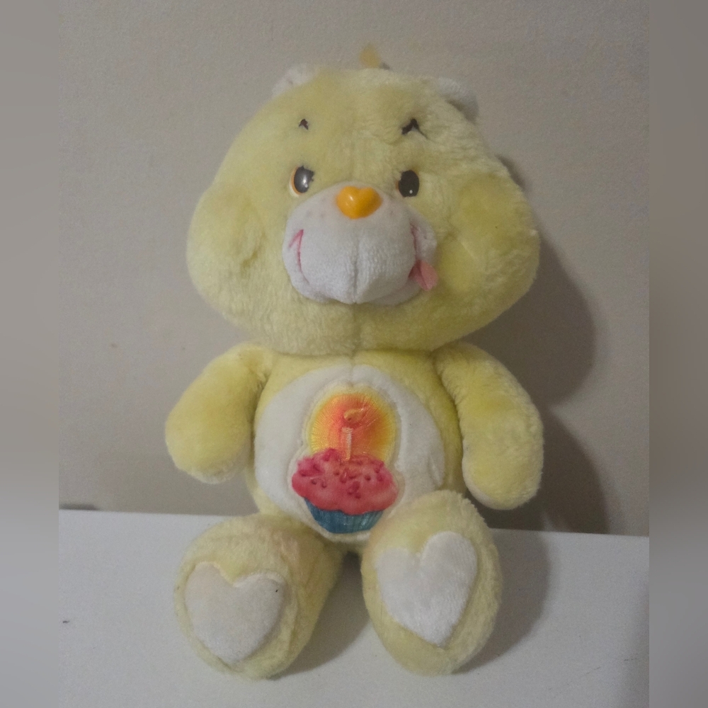 1983 Care Bears Birthday Bear 13" Kenner Plush Yellow Cupcake Vintage
